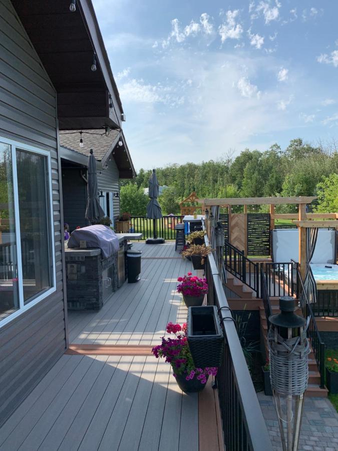 Dragonfly Inn Loft Suite Sherwood Park Eksteriør bilde